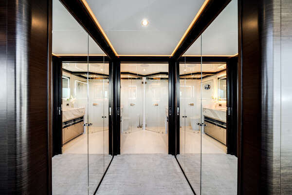 Ocean Alexander 37 L Yacht For Sale