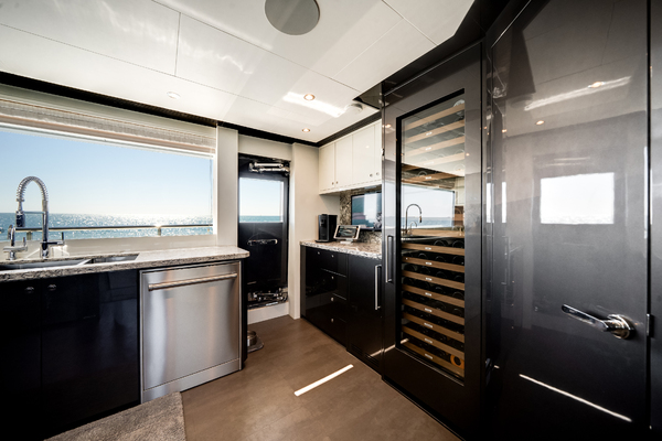 120ft Ocean Alexander Yacht For Sale