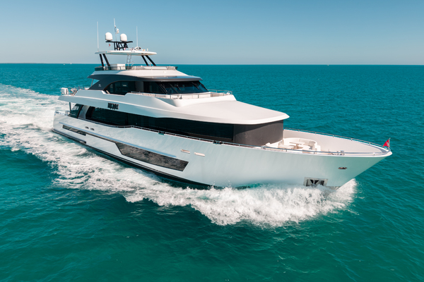 120ft Ocean Alexander Yacht For Sale