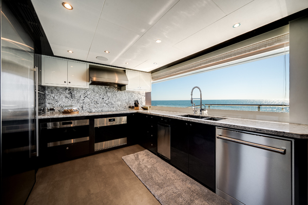 120ft Ocean Alexander Yacht For Sale