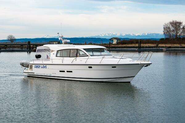 Nimbus 405C Yacht For Sale