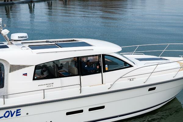 Crazy Love 40ft Nimbus Yacht For Sale