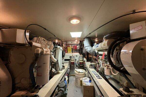 Silverton 453 Motor Yacht Yacht For Sale