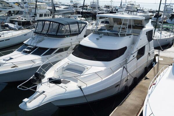 LOLA S ARK III 45ft Silverton Yacht For Sale