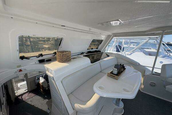 Silverton 453 Motor Yacht Yacht For Sale