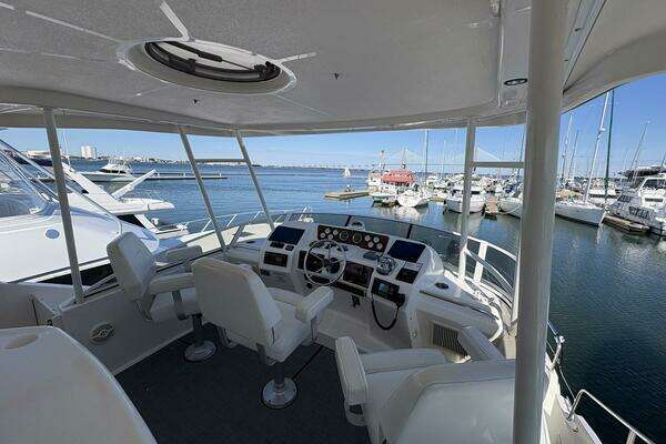 Silverton 453 Motor Yacht Yacht For Sale