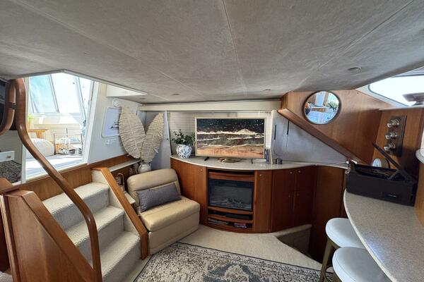 LOLA S ARK III 45ft Silverton Yacht For Sale