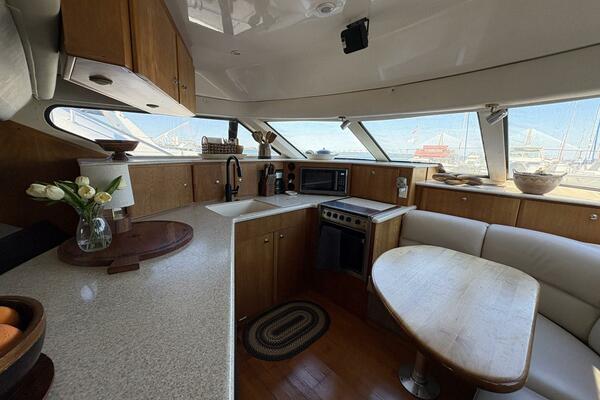 LOLA S ARK III 45ft Silverton Yacht For Sale