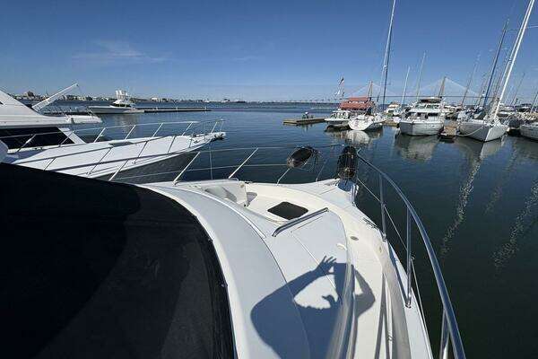 Silverton 453 Motor Yacht Yacht For Sale