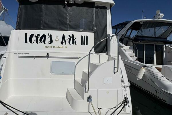 LOLA S ARK III 45ft Silverton Yacht For Sale