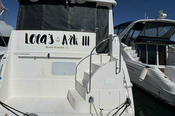 Silverton 453 Motor Yacht Yacht For Sale