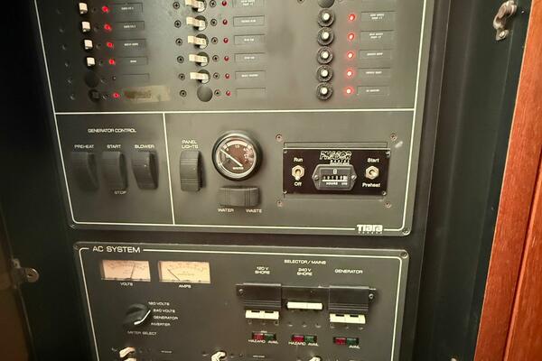 Bravant 40ft Tiara Yachts Yacht For Sale