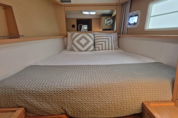 Miss Summer 45ft Lagoon Yacht For Sale