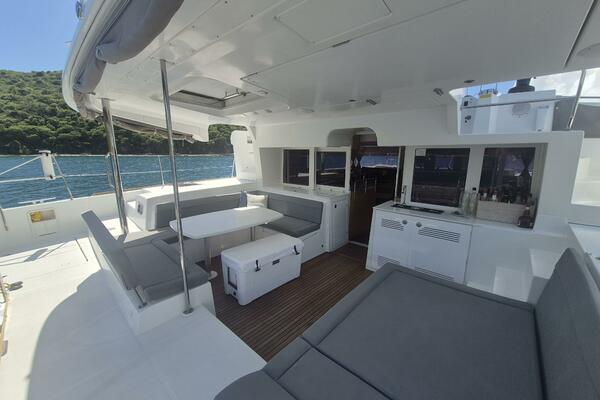 Miss Summer 45ft Lagoon Yacht For Sale