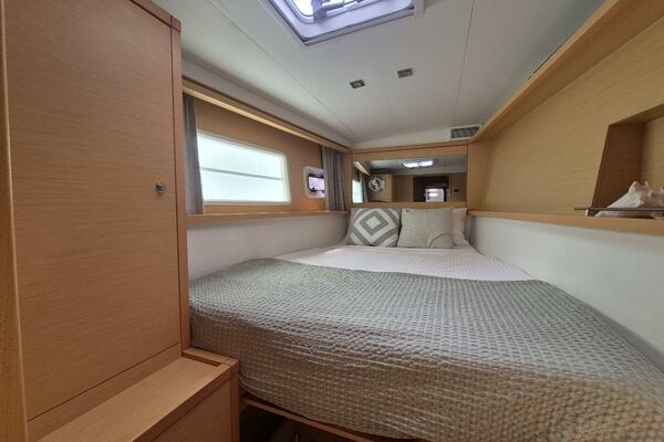 Miss Summer 45ft Lagoon Yacht For Sale