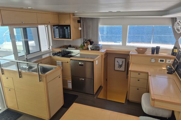 Miss Summer 45ft Lagoon Yacht For Sale