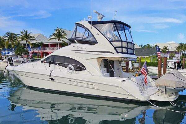 Sea Ray 44 Sedan Bridge Yacht For Sale