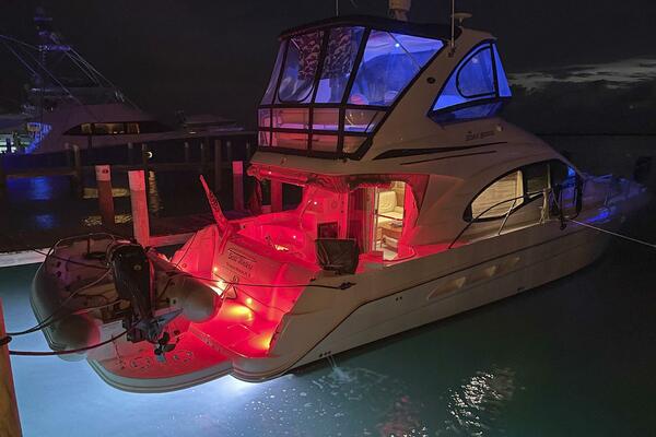 Still Waters 44ft Sea Ray Yacht For Sale