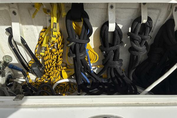 Still Waters 44ft Sea Ray Yacht For Sale