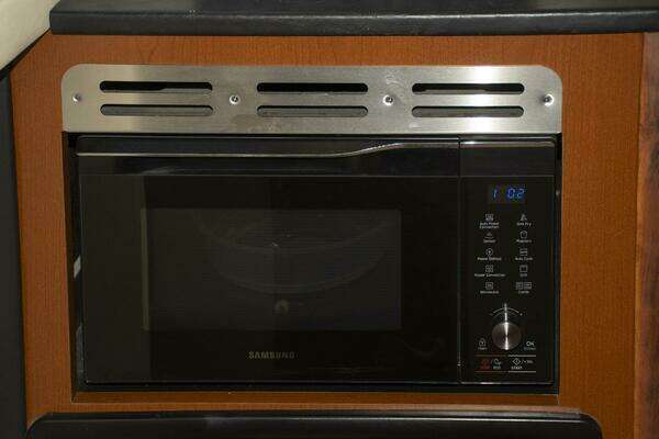 Sea Ray 44 Sedan Bridge Yacht For Sale