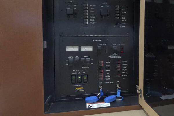 Still Waters 44ft Sea Ray Yacht For Sale