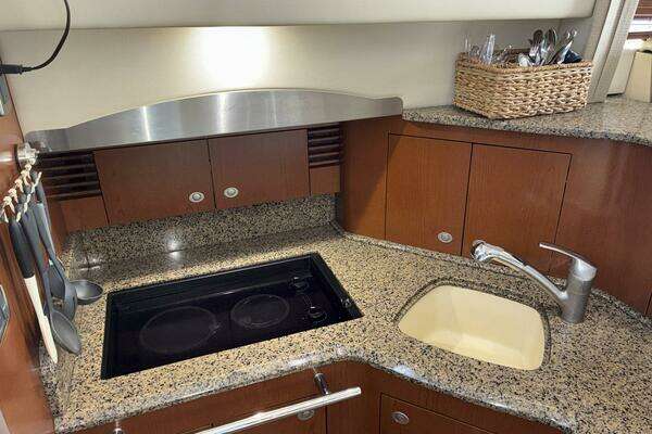 Sea Ray 44 Sedan Bridge Yacht For Sale