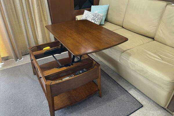 Sea Ray 44 Sedan Bridge Yacht For Sale