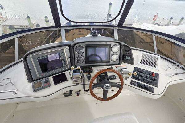 Sea Ray 44 Sedan Bridge Yacht For Sale