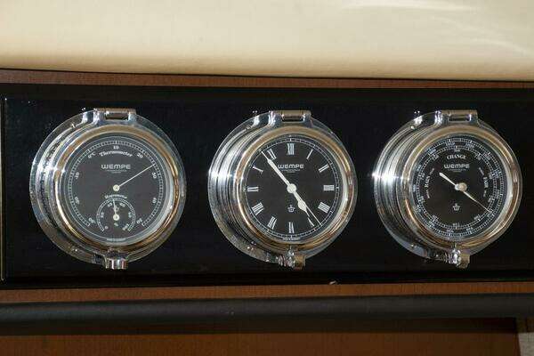 Sea Ray 44 Sedan Bridge Yacht For Sale