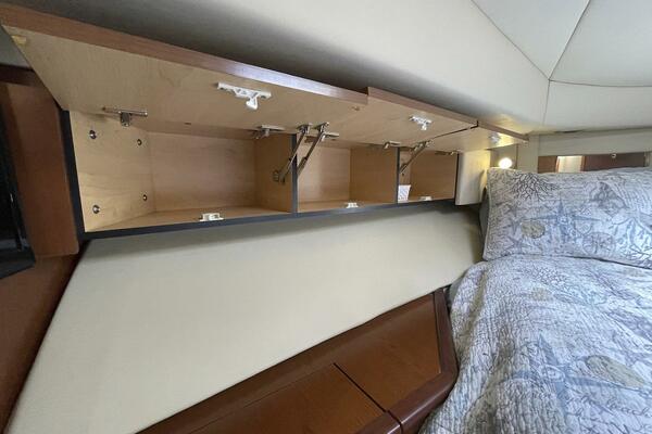 Still Waters 44ft Sea Ray Yacht For Sale