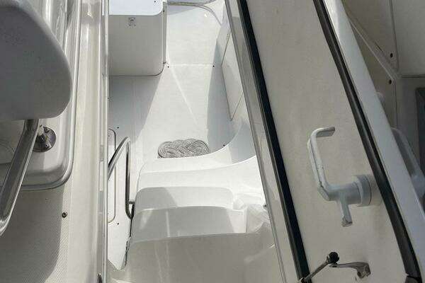 Sea Ray 44 Sedan Bridge Yacht For Sale