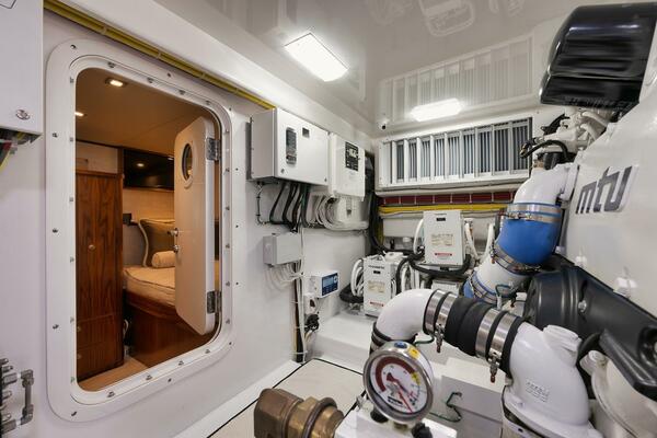 Viking 68 JO-LI - Engine Room