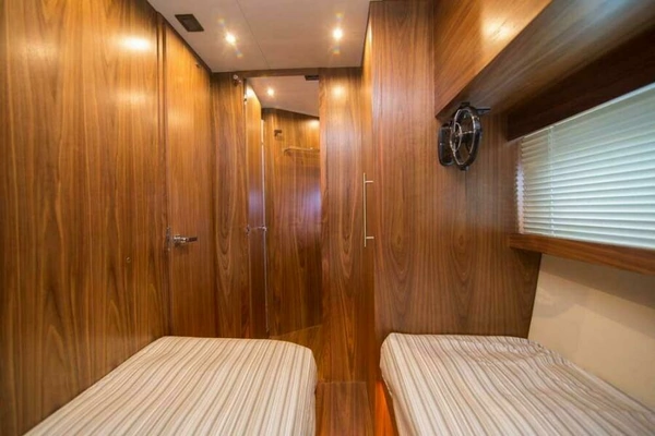 2019 Sundeck Yachts 58