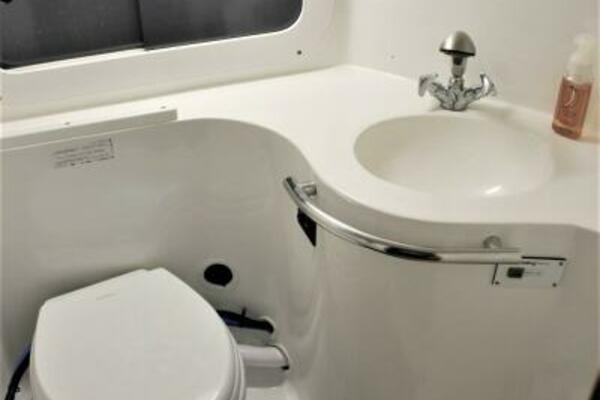 HUZZAH 32ft Catalina Yacht For Sale