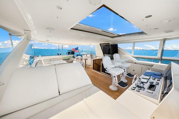 Relentless 83ft Ocean Alexander Yacht For Sale