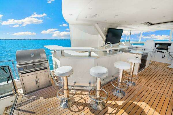 Ocean Alexander 83 Motor Yacht Yacht For Sale