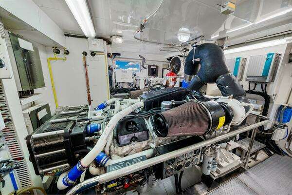 Ocean Alexander 83 Motor Yacht Yacht For Sale