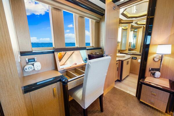 Relentless 83ft Ocean Alexander Yacht For Sale