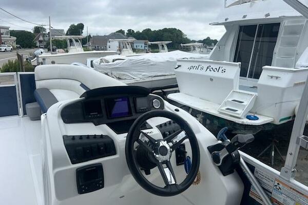 Seananigans  23ft Hurricane Yacht For Sale