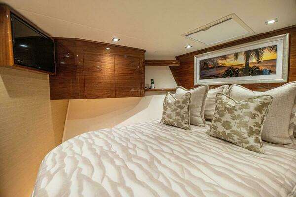 Viking 64 Convertible Yacht For Sale