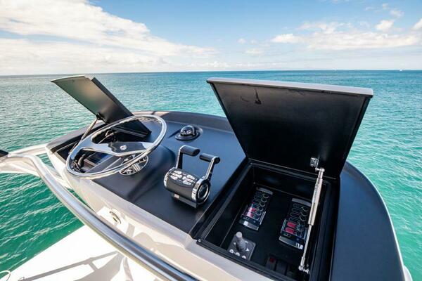 2023 Viking 64 Convertible