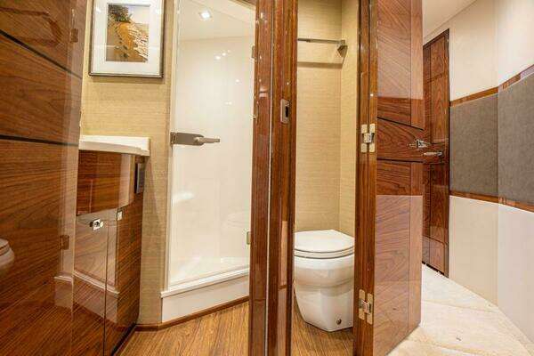 Viking 64 Convertible Yacht For Sale