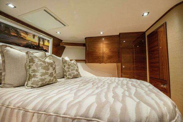 Viking 64 Convertible Yacht For Sale