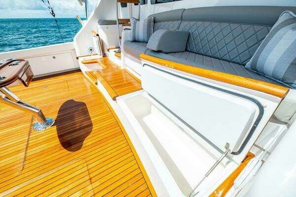 Viking 64 Convertible Yacht For Sale