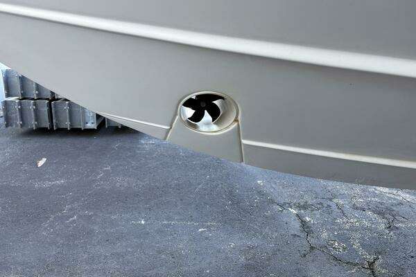 Pursuit 365 DC Yacht For Sale