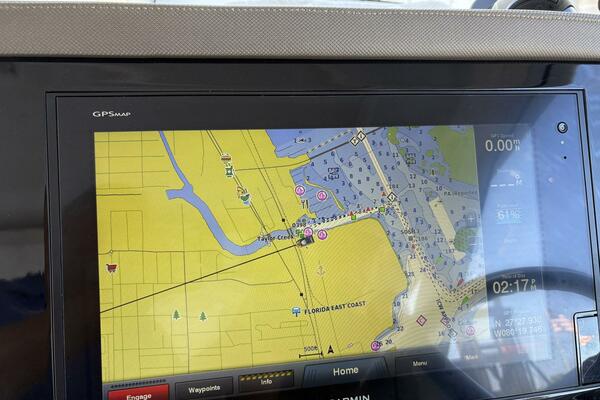 Famille 36ft Pursuit Yacht For Sale