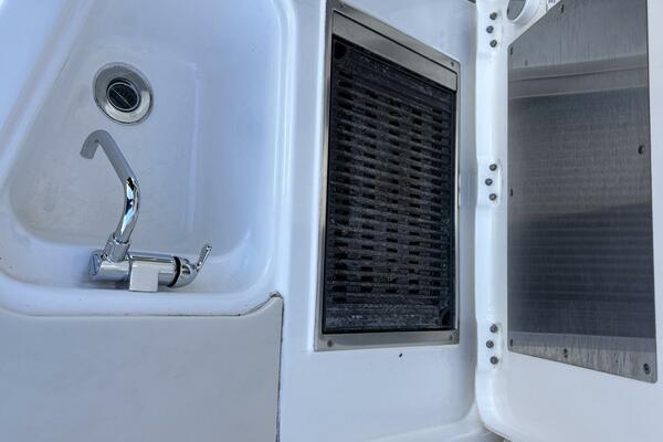 Famille 36ft Pursuit Yacht For Sale