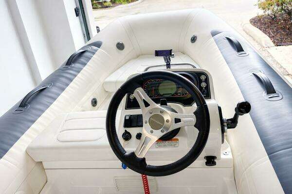 Photo of the 2022 Williams Jet Tenders 345 Sport Jet