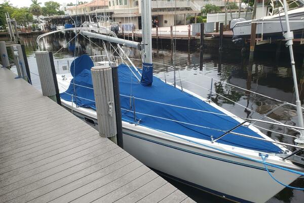 Beta Wave  32ft Catalina Yacht For Sale