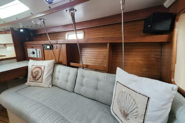 Beta Wave  32ft Catalina Yacht For Sale